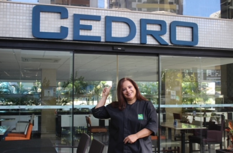 Cedro Restaurante terá feijoada no Dia dos Pais
