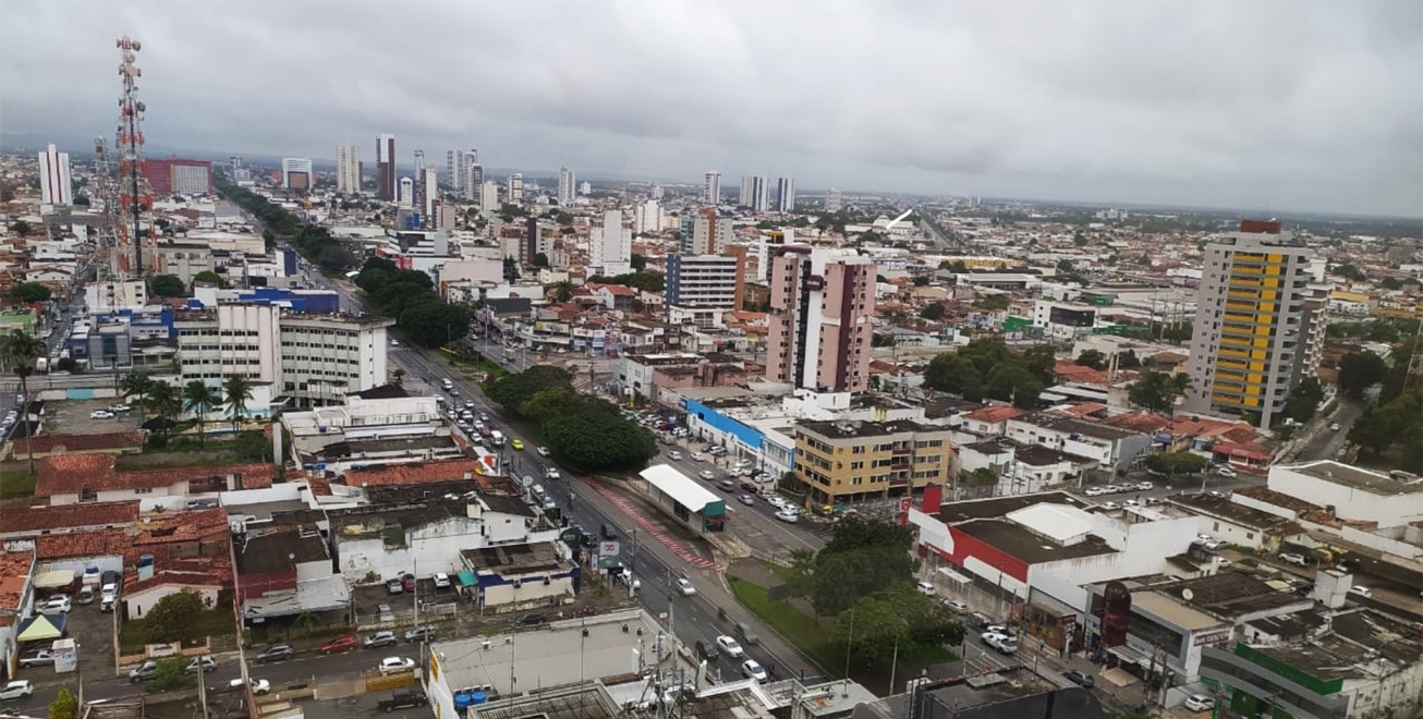 Feira registra recorde de recuperados e redução de 64% de novos casos de Covid-19   