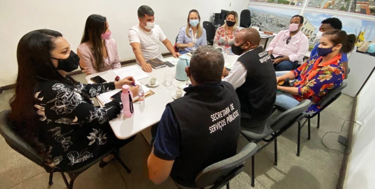 Prefeitura de Feira de Santana integra secretarias para atender acumuladores compulsivos