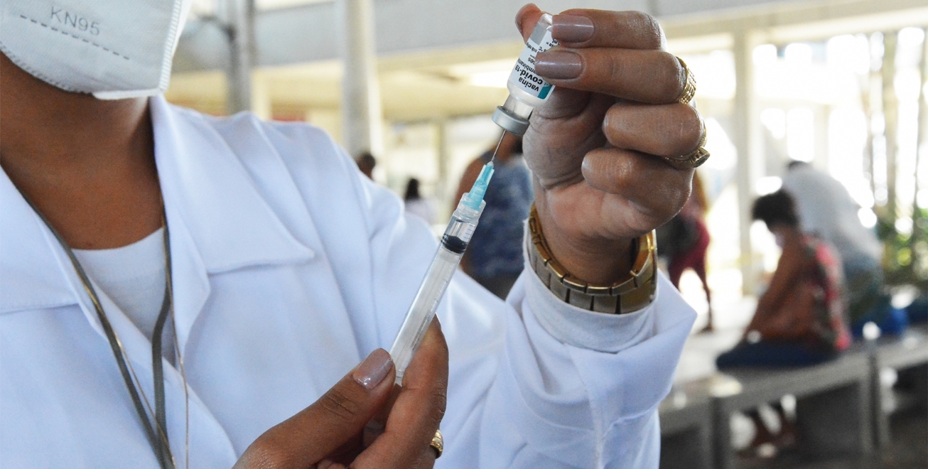SMS segue com aplicação da 2ª dose contra a Covid-19, neste sábado, no Caseb I