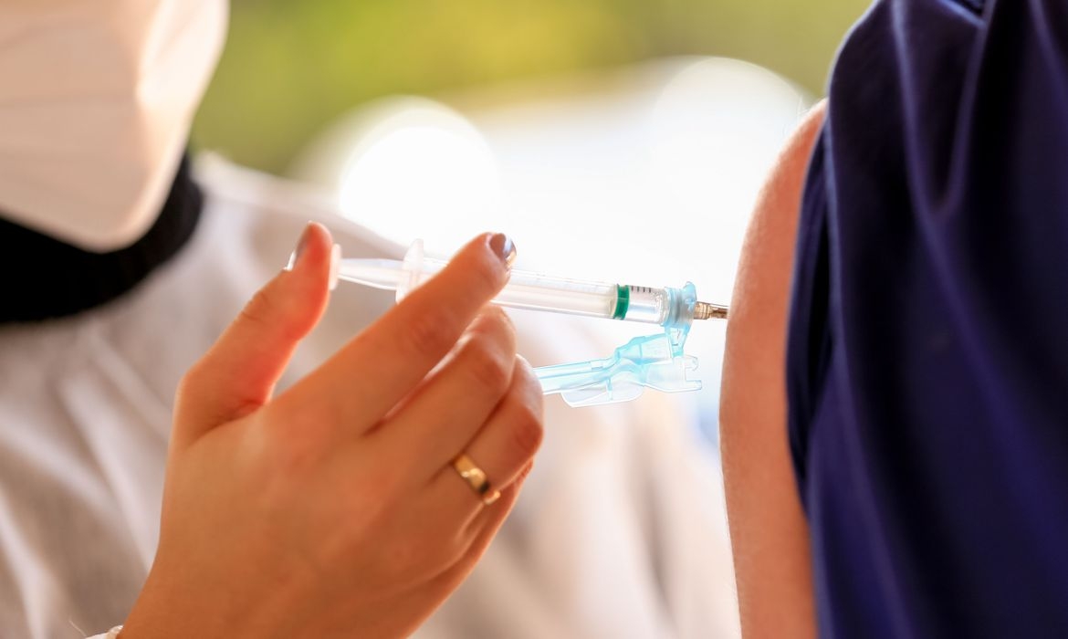 Vacina da UFMG pode ser usada como reforço contra a Covid-19; pedido de testes já foi protocolado na Anvisa