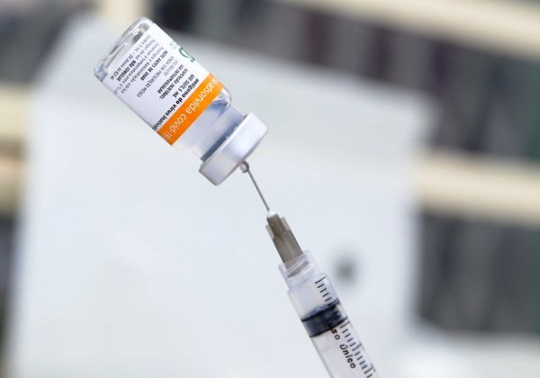 Butantan ingressa na Anvisa com novo pedido para uso de Coronavac em crianças e adolescentes
