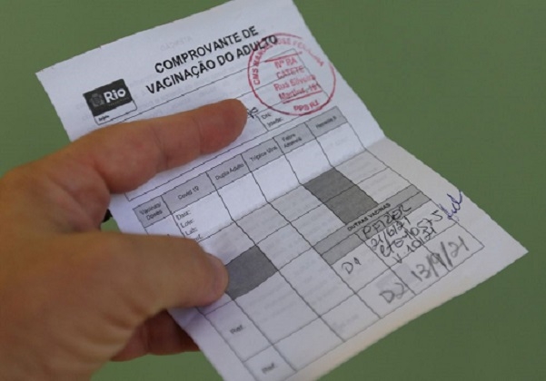 Comprovante de vacinação para servidores municipais começa a ser exigido nesta segunda