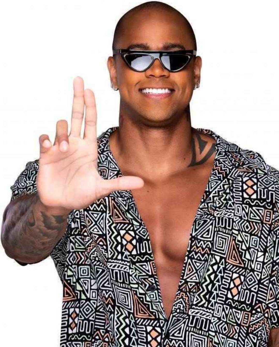 Amanhã  tem Léo Santana na Villa Guarajuba   