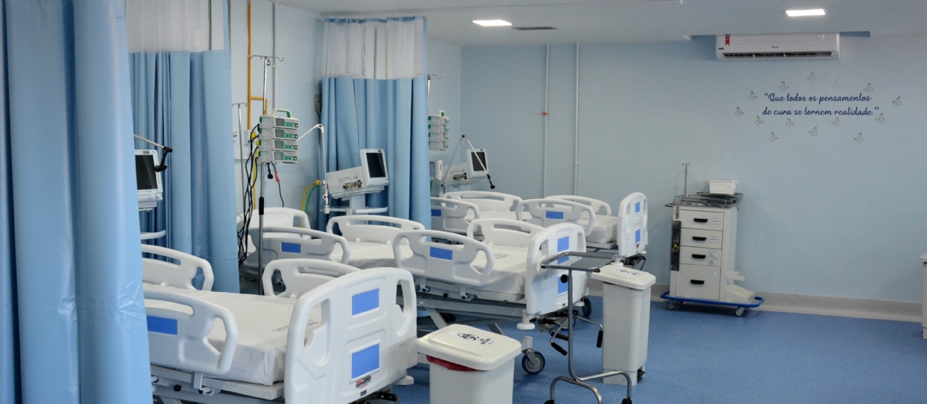 Internados em UPAs e Policlínicas de FSA, 31 pacientes aguardam transferência para unidades hospitalares