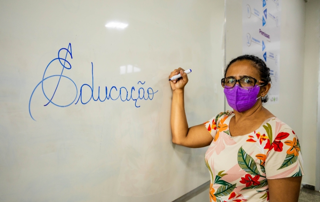 Natura oferece 5 mil bolsas de estudos em cursos preparatórios para o ENEM