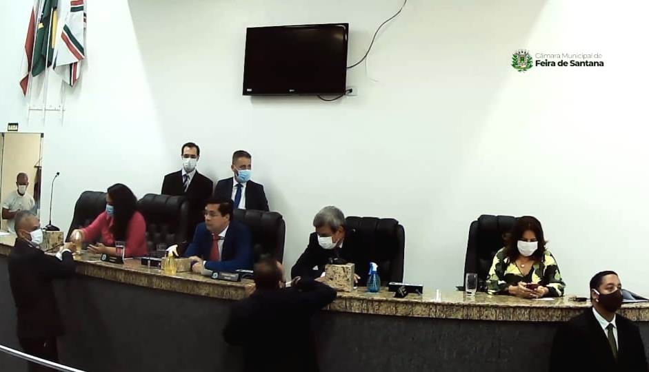 Orçamento de Feira: com decisão judicial, Fernando devolve projeto a Colbert para ajustar à LDO