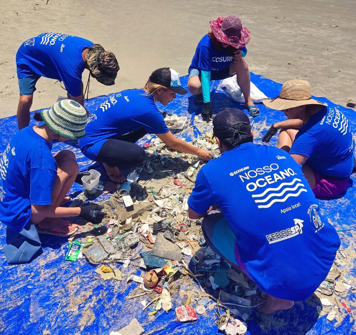 Natura Kaiak promove limpeza de três praias do Nordeste