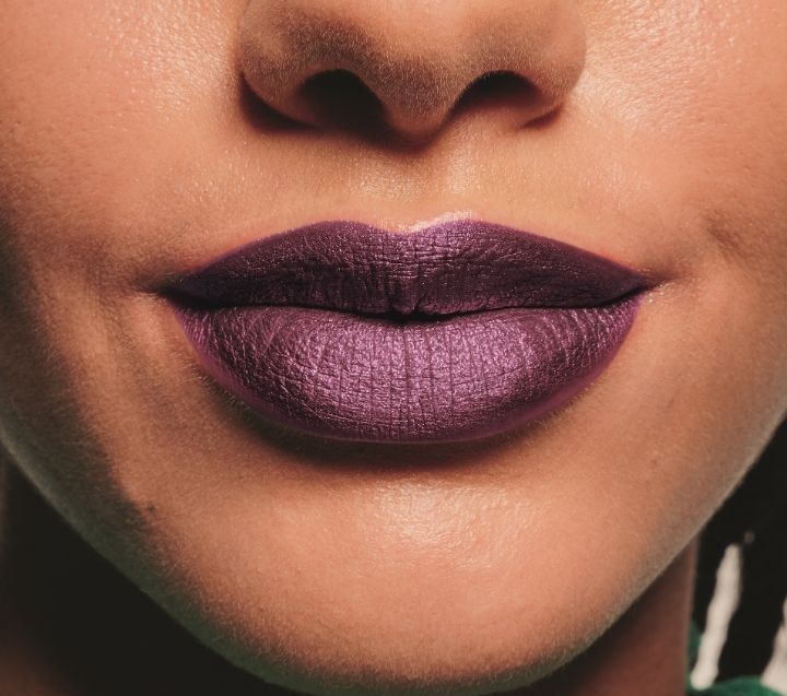 Avon lança tecnologia que brilha o dia inteiro