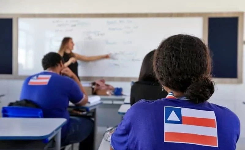 Estado da Bahia realiza concurso para professor e coordenador pedagógico