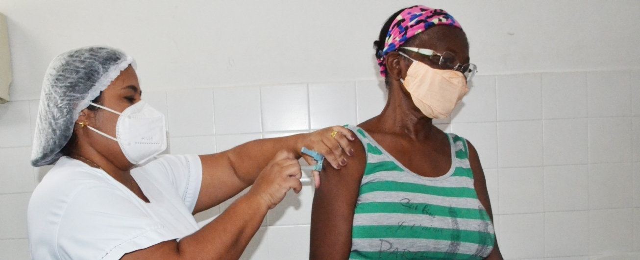 Procura por 4ª dose contra Covid-19 é baixa, em Feira de Santana