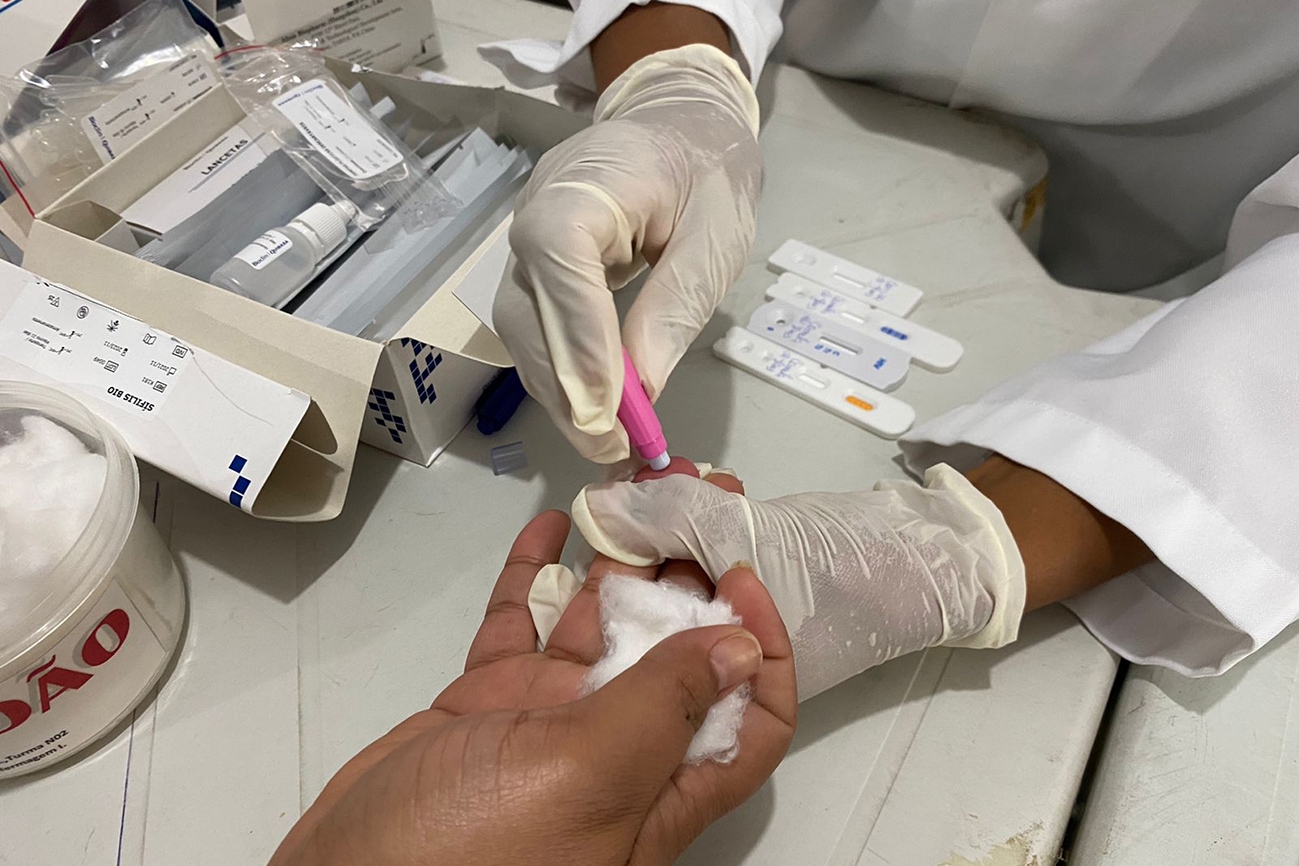 Testes rápidos e vacinação marcaram o Julho Amarelo, em FSA; campanha visa reforçar prevenção e controle das hepatites virais   