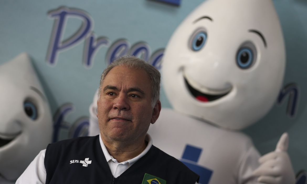 Ameaça de pólio coloca as Américas em situação delicada, diz ministro