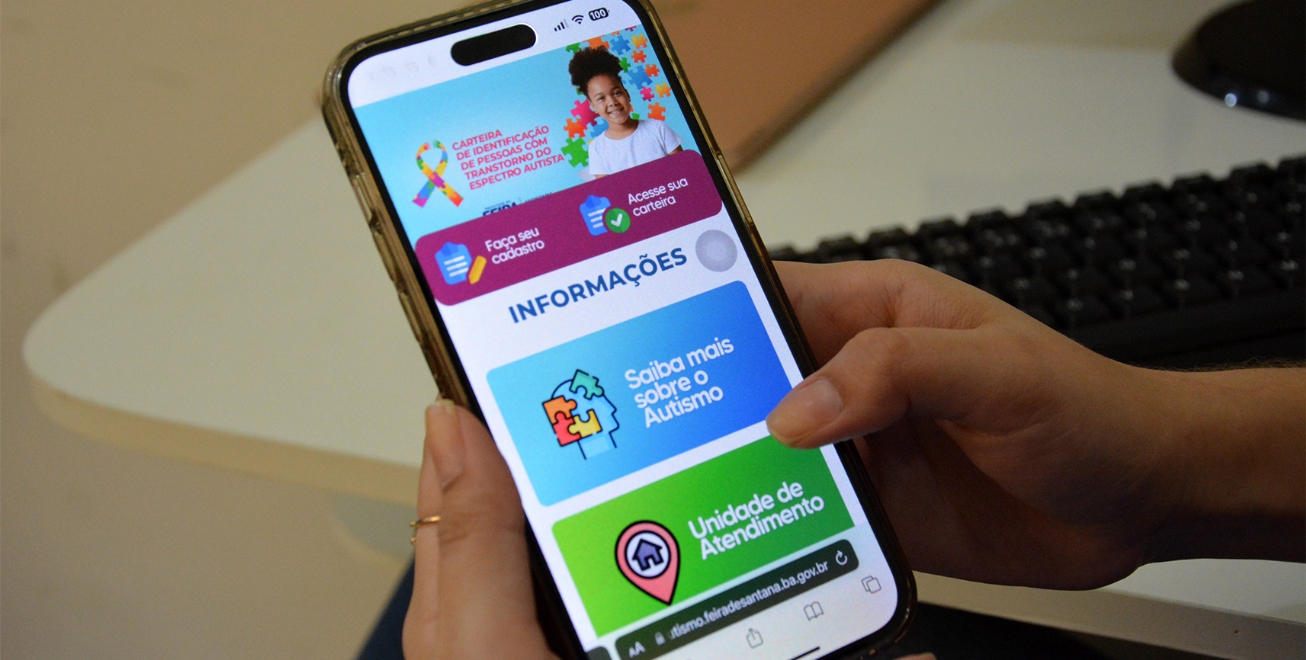 Prefeitura de Feira lança site pioneiro no interior da Bahia para emissão virtual da carteira para pessoas autistas