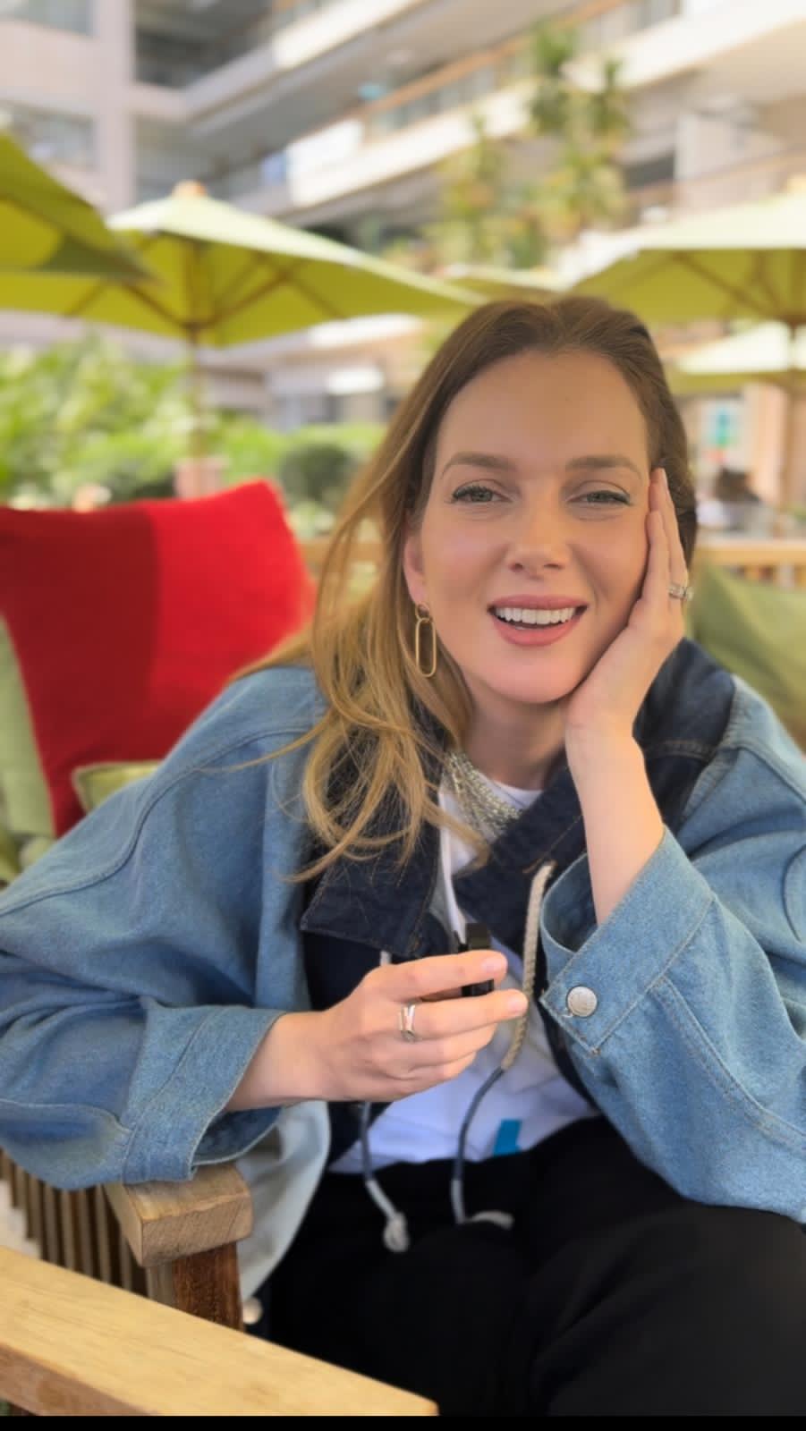 Cineasta baiana conta experiência no Festival de Cannes: 'Contagiada'
