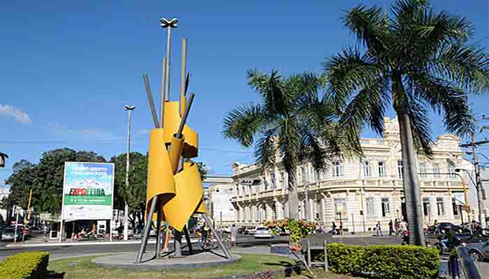 Feira faz aniversário, descuidosa da agenda ambiental