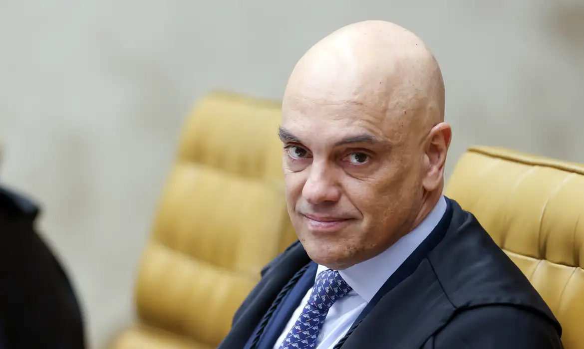 Alexandre de Moraes retira sigilo de inquérito sobre tentativa de golpe de Estado