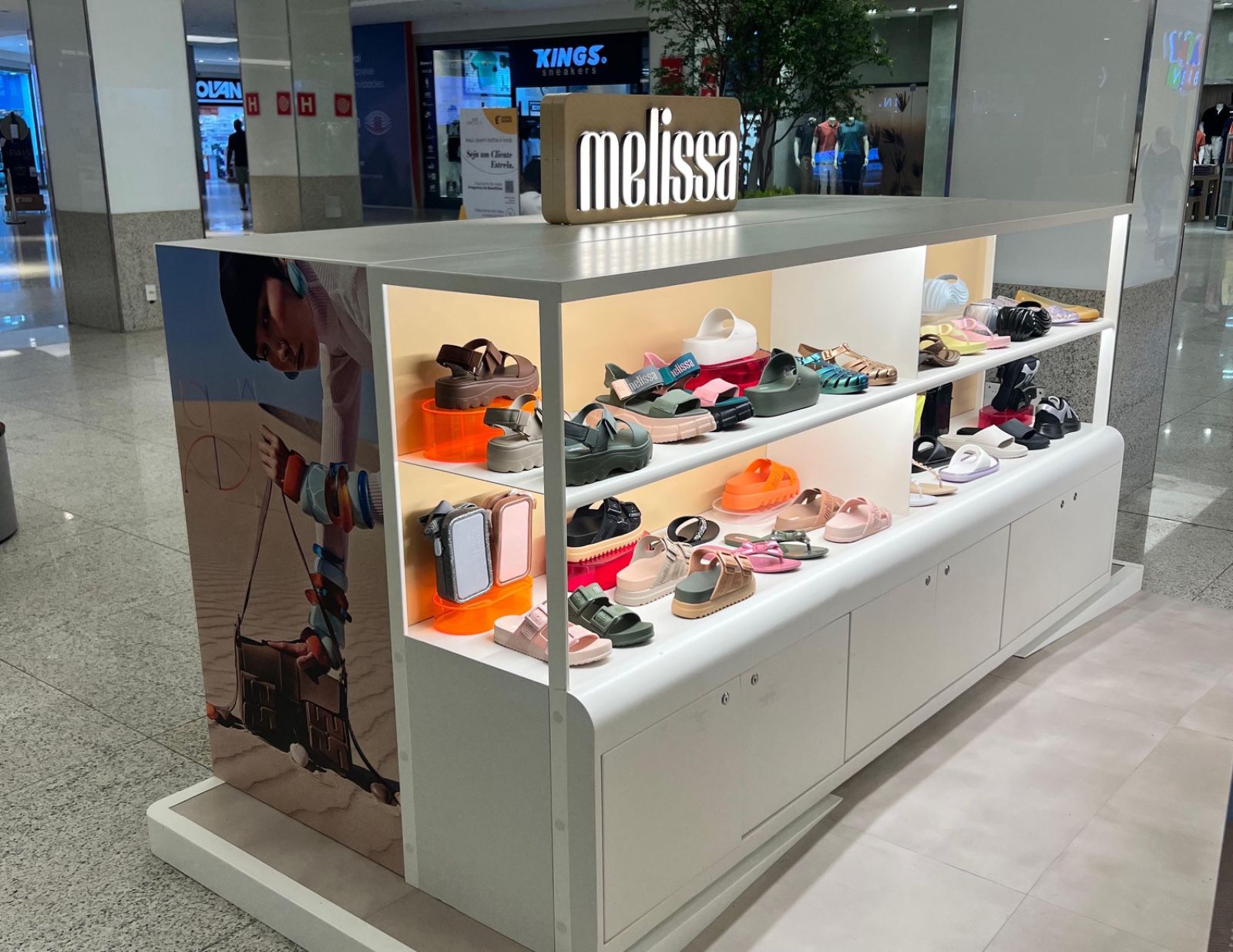 Melissa inaugura no Shopping da Bahia o seu segundo lounge do Brasil