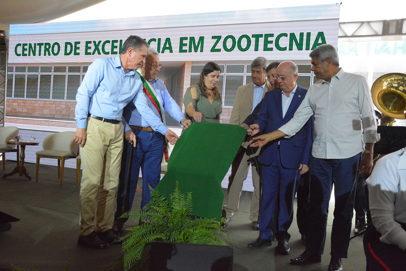 Centro de Excelência em Zootecnia é inaugurado em Feira de Santana e já anuncia matrículas
