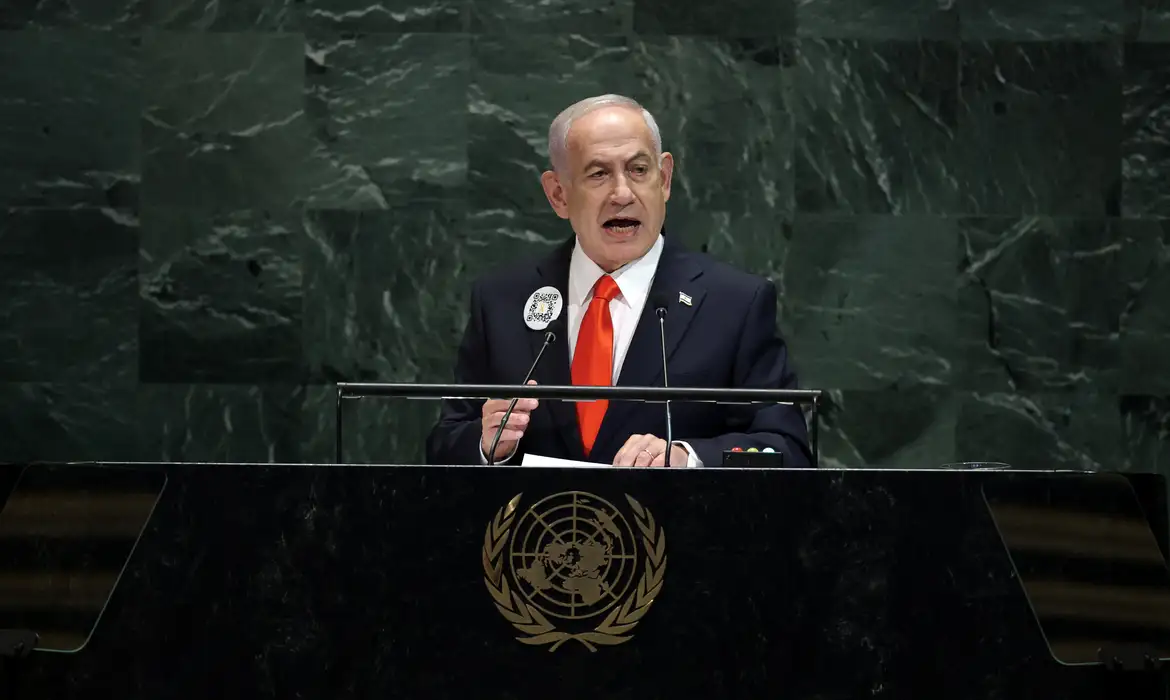 Delegações abandonam plenário da ONU e deixam cadeiras vazias durante discurso de Benjamin Netanyahu