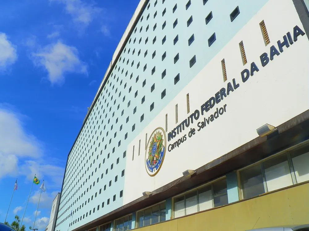 Ifba abre inscrições para seleção de professores, com salários que podem chegar a quase R$ 6 mil   