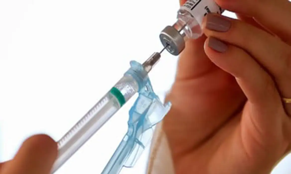 Brasil firma parceria com a Índia, para fortalecer produção de vacinas