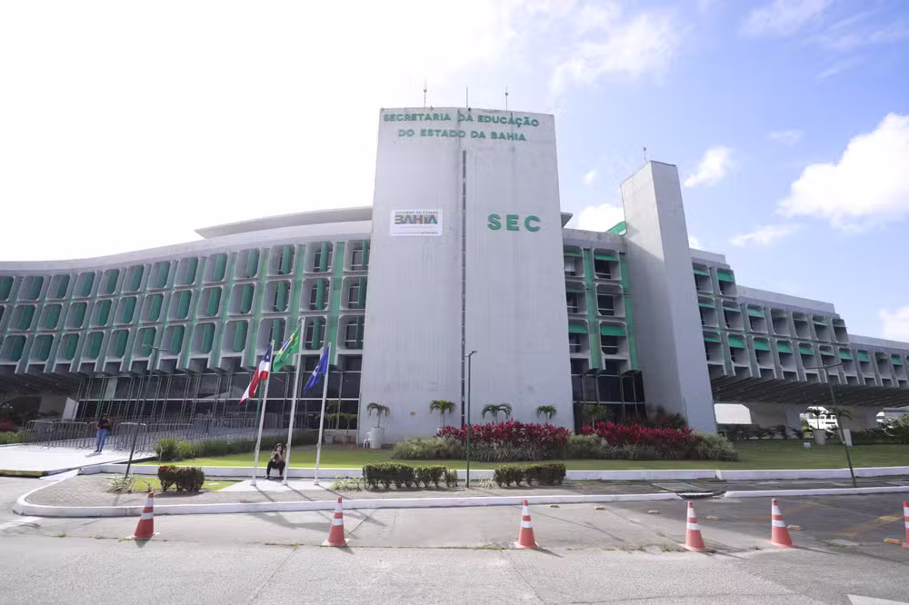 Governo do Estado antecipa 4ª parcela de precatórios do Fundef e abono extraordinário para docentes baianos