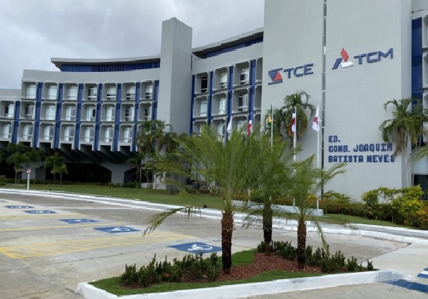 TCM-BA recomenda suspensão de concurso público em Teixeira de Freitas após identificar irregularidades