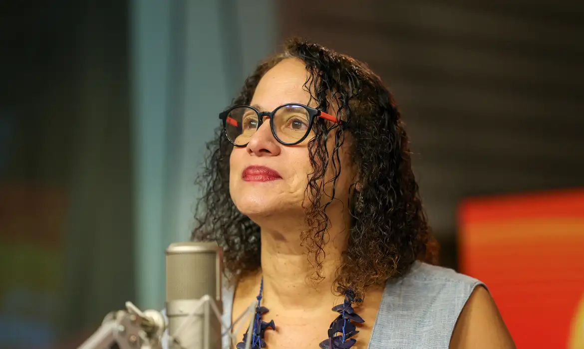 Vacina brasileira contra covid-19 deve chegar ao SUS no 1º semestre de 2026