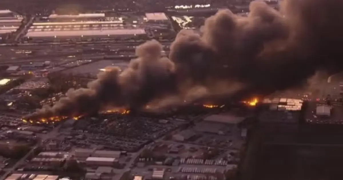 Avião de carga da UPS cai nos EUA e deixa ao menos sete mortos e 11 feridos