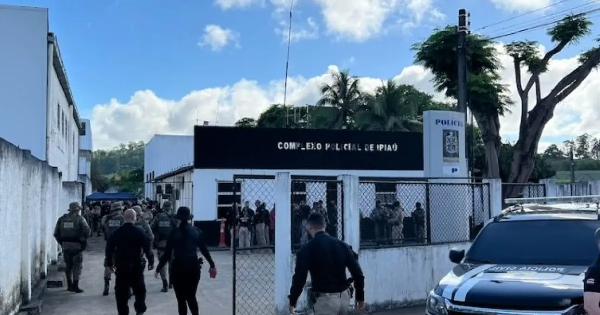 Operação bloqueia 90 contas e apreende R$ 2 milhões em bens de facção com atuação no Médio Rio de Contas