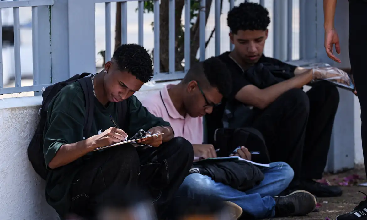 Inscrições para o Fies 2026 terminam nesta sexta-feira (6); saiba como concorrer