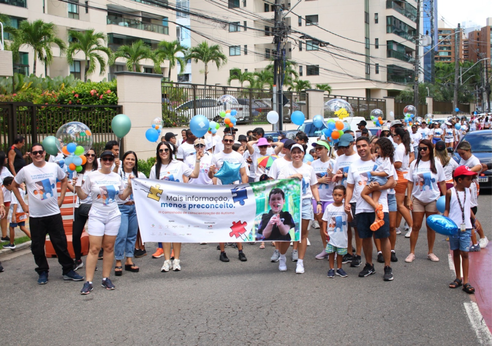 Caminhada do Autismo reúne famílias e comunidade em Salvador no dia 29 de março