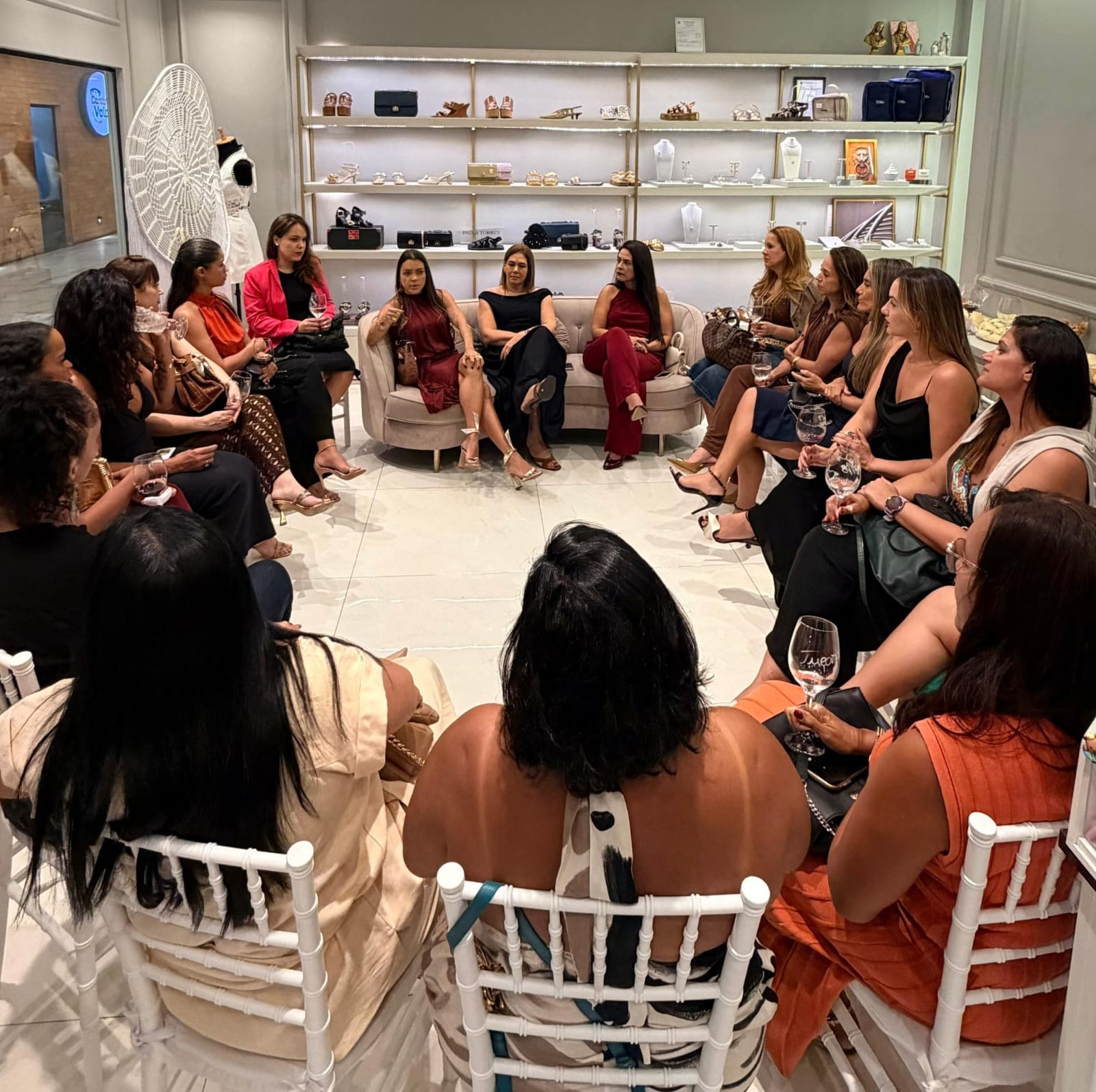 Maison Laíz De Monteê recebe evento com roda de conversa sobre saúde e sexualidade feminina