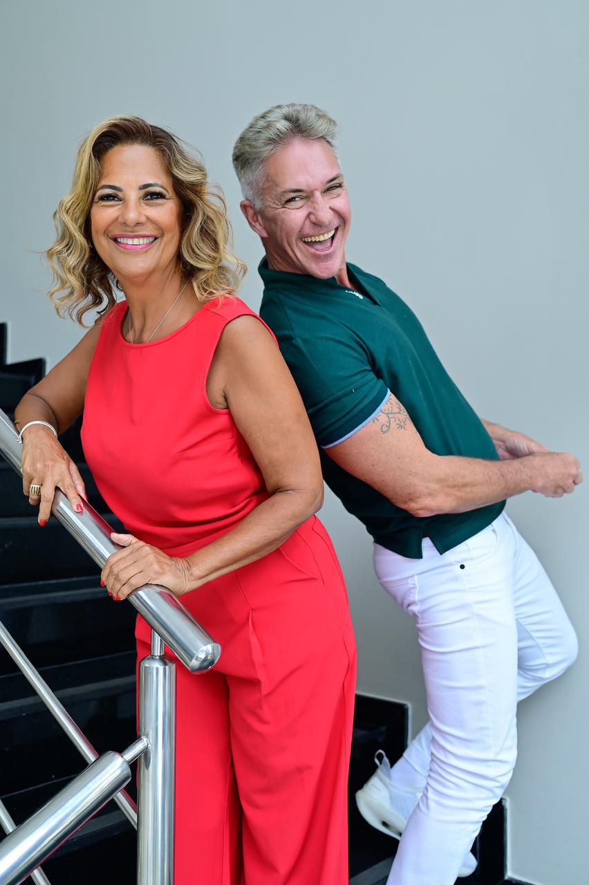 Confira quais são as tendências de penteado e maquiagem para o mês das noivas