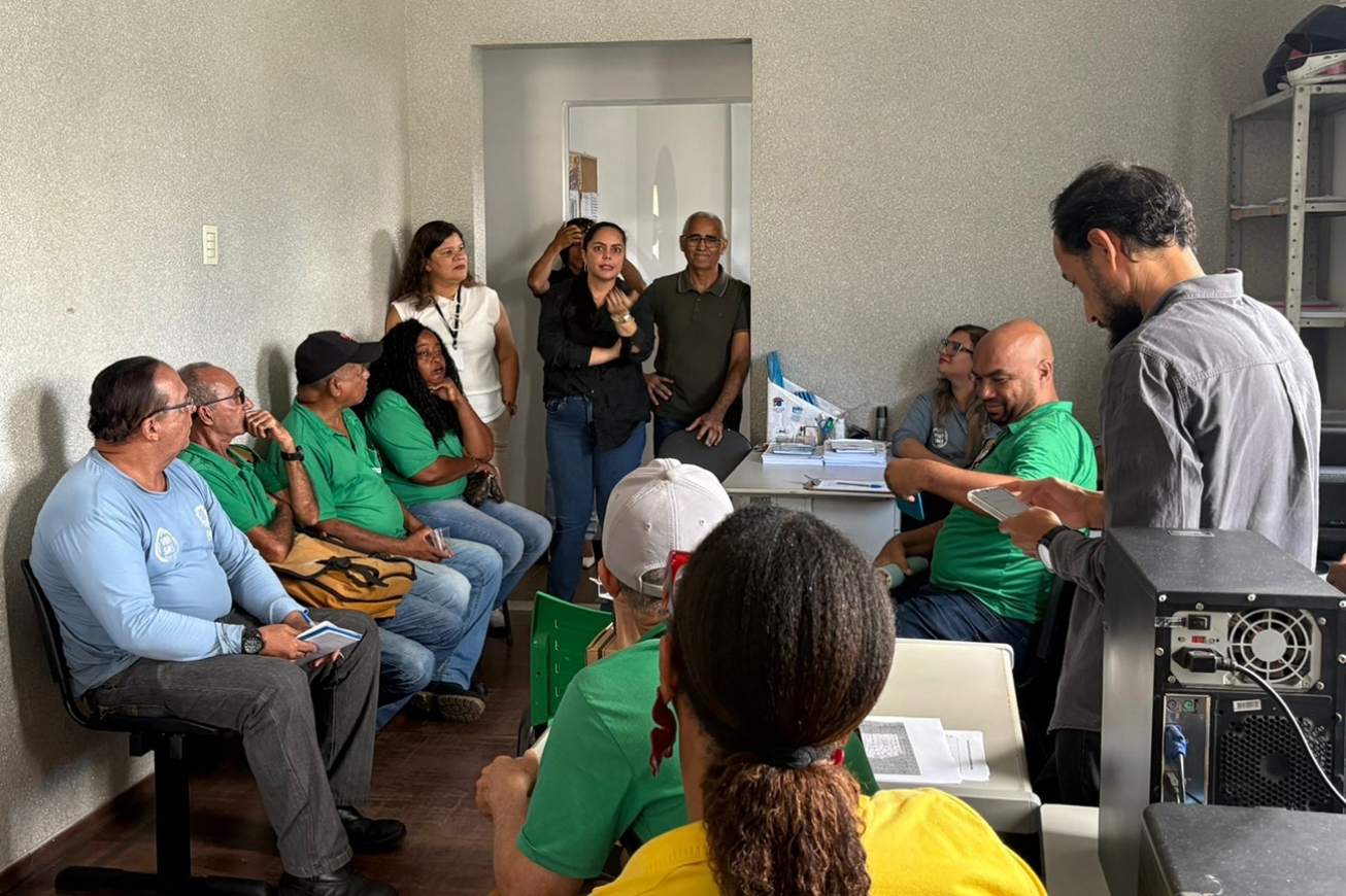 Prefeitura de Feira de Santana promove instalação de ovitrampas, a fim de reforçar o combate à dengue e a outras arboviroses
