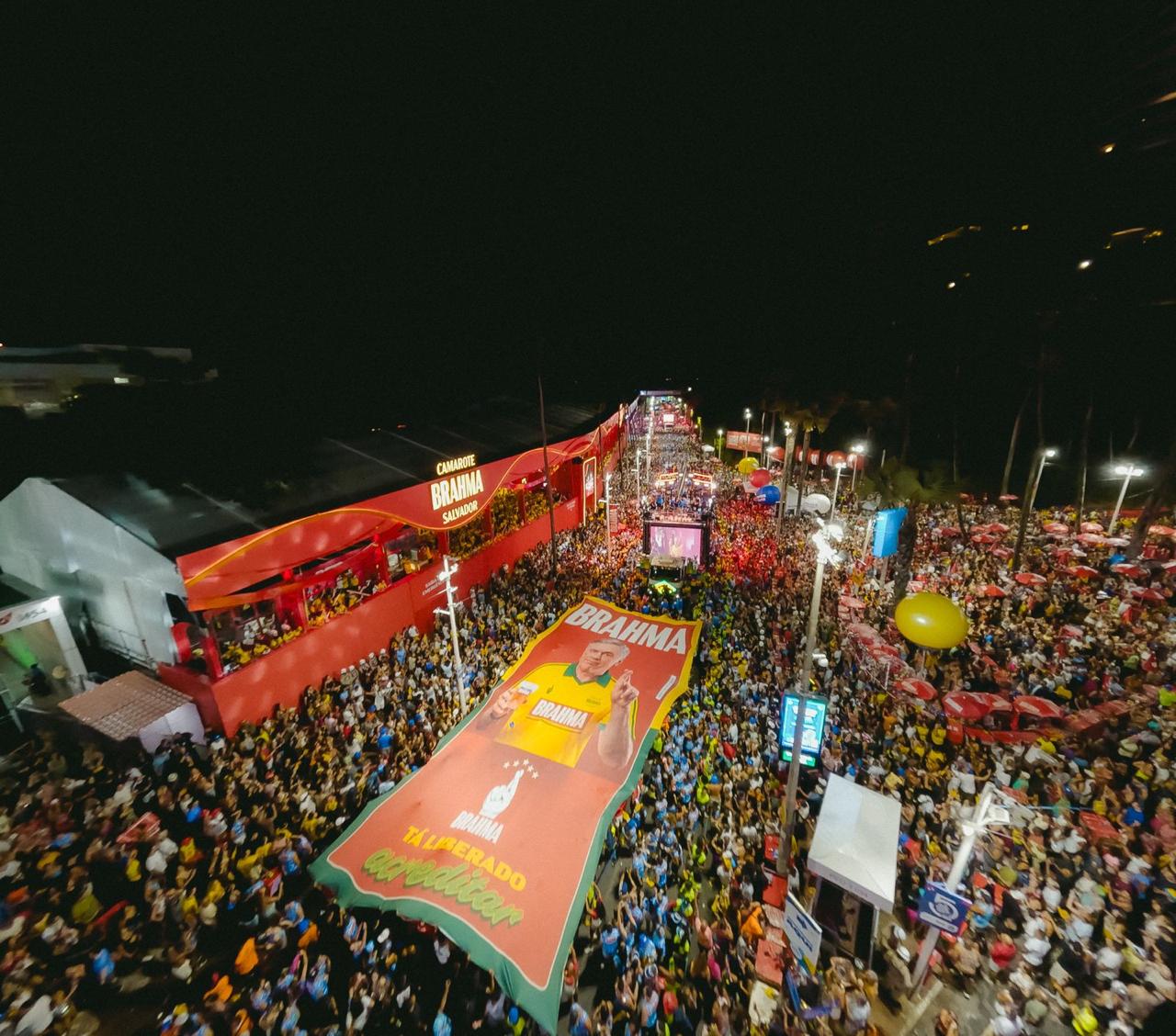 Camarote Brahma Salvador é eleito o melhor do Carnaval 2026 no Troféu Armandinho e Irmãos Macedo