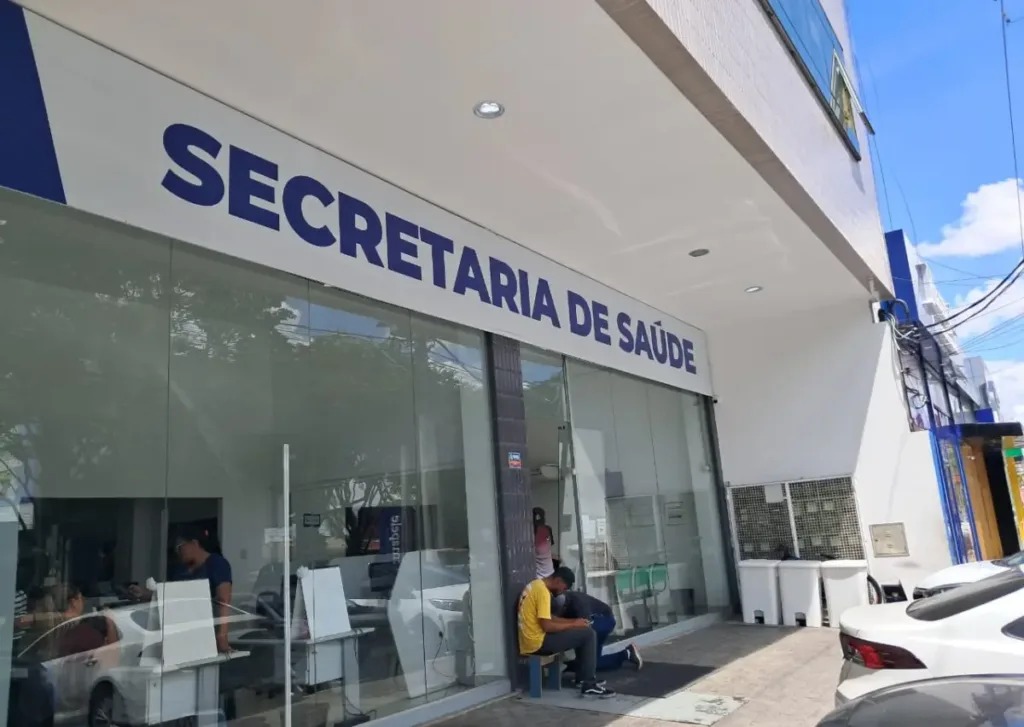 Indicação parlamentar sugere fim da terceirização e retorno da gestão direta nas unidades de saúde de Feira de Santana