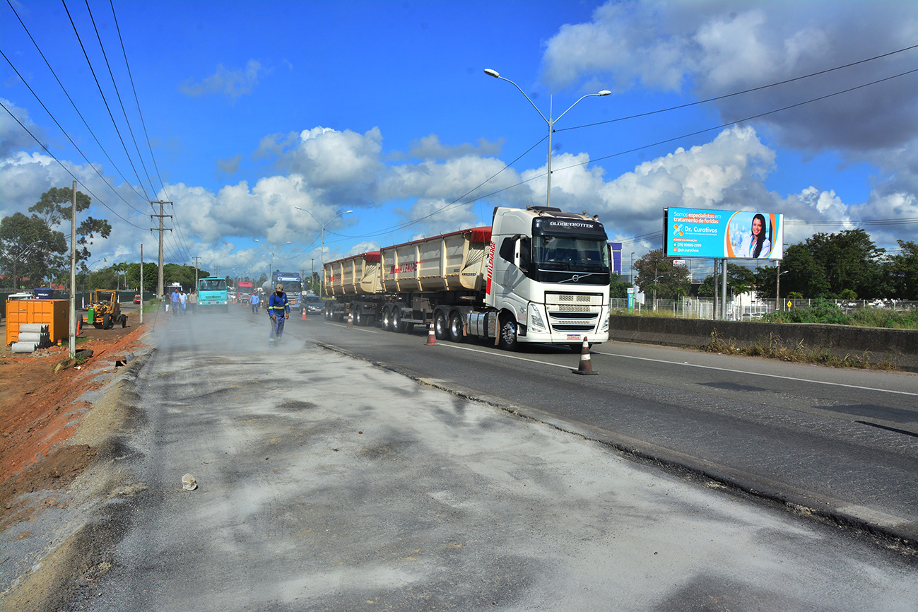 Obras na Avenida de Contorno vão melhorar acesso ao Subaé e à Unef, em Feira de Santana