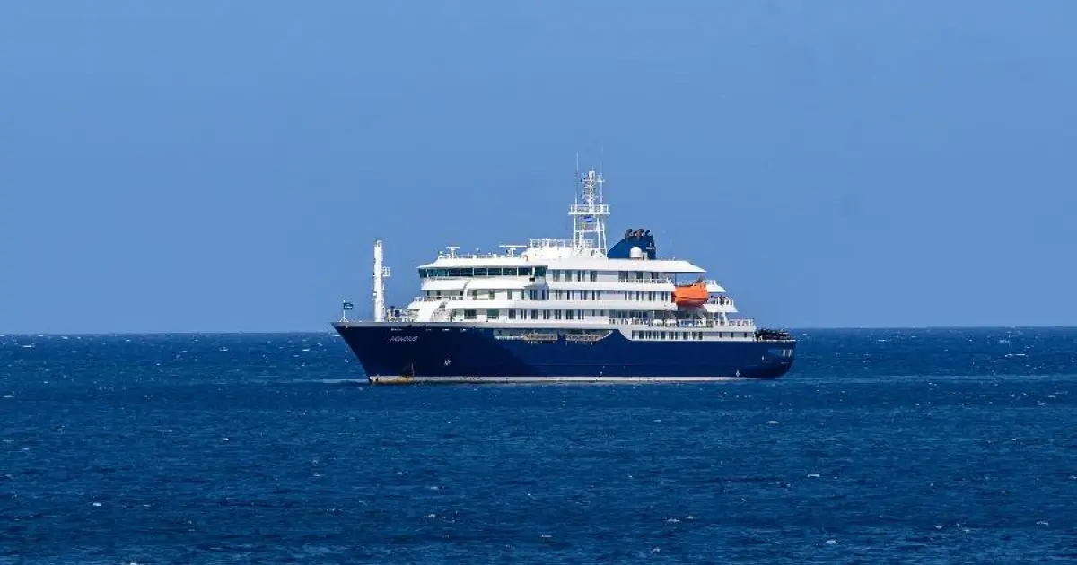 Passageiros de cruzeiro com casos de hantavírus começam a desembarcar na Espanha