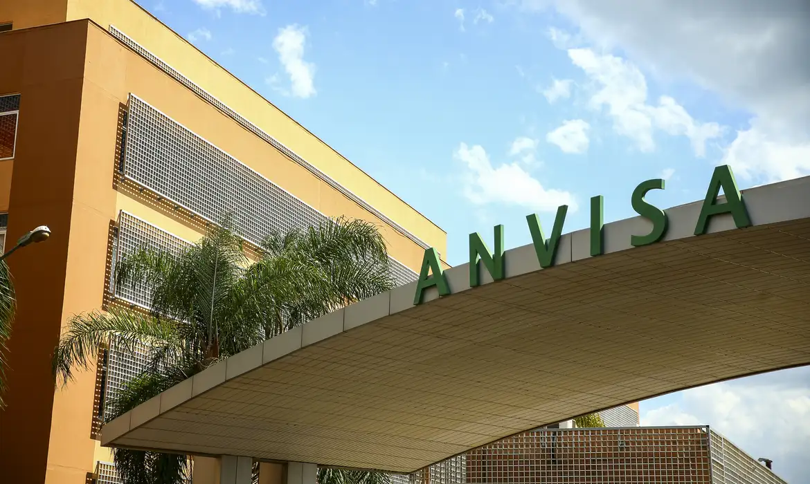 Anvisa proíbe plataforma de consulta online e entrega de medicamentos