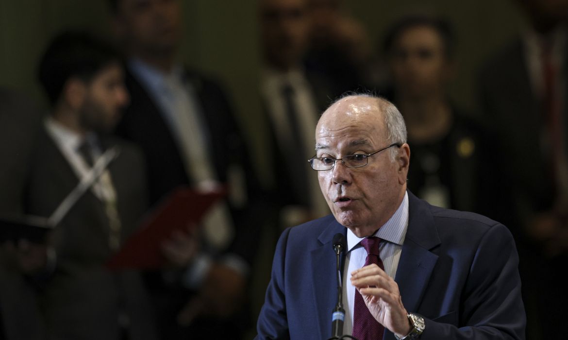 Argumentos dos Estados Unidos para impor tarifas ao Brasil ‘não são legítimos’, diz Mauro Vieira