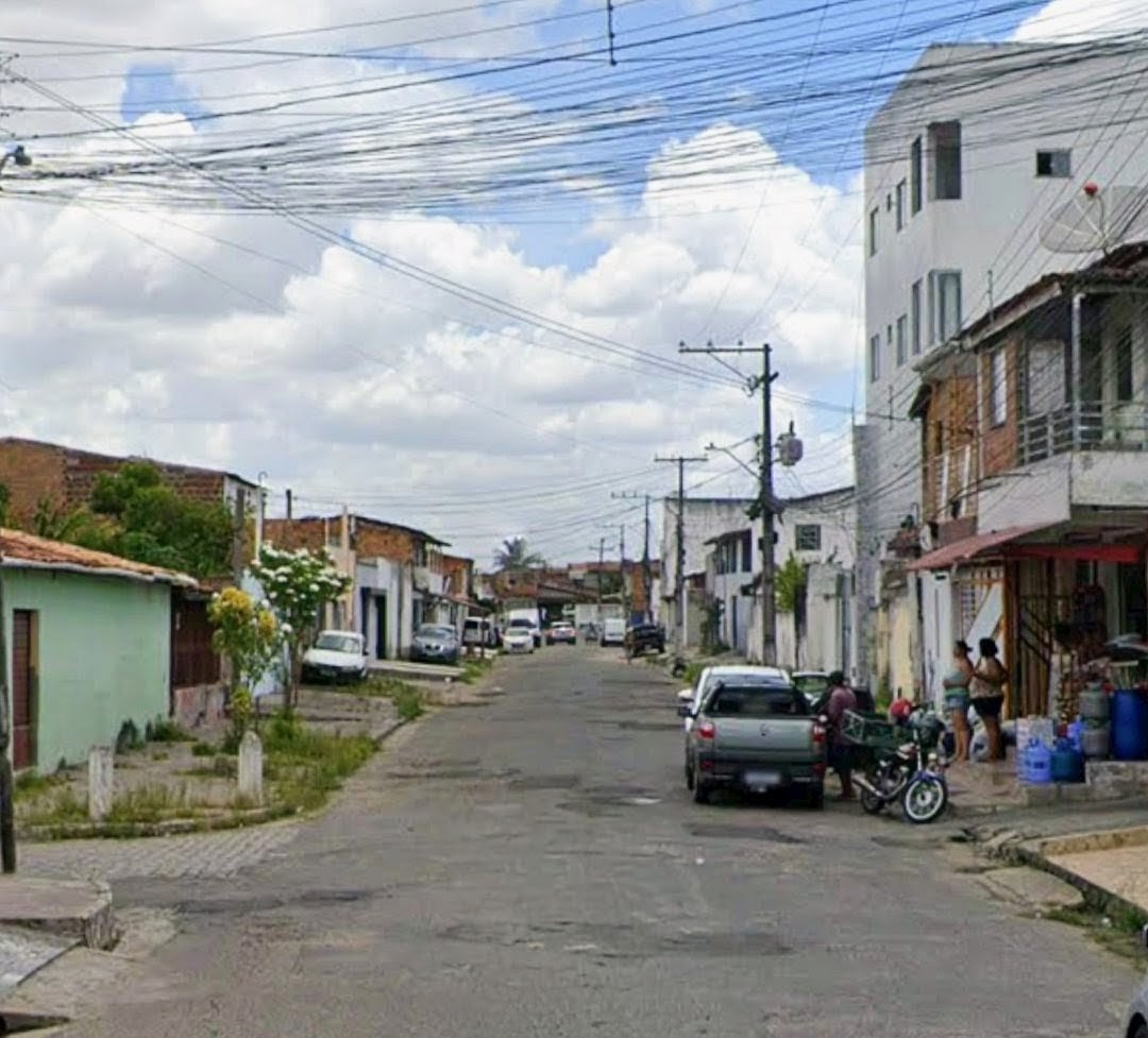 Drenagem na Rua Serra Dourada, no bairro Parque Ipê, é solicitada por meio de indicação parlamentar