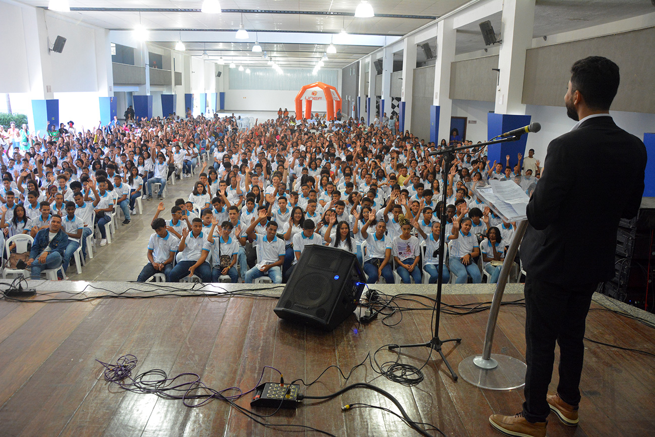 Plano Municipal da Juventude é arrojado, no papel; sociedade e imprensa devem fiscalizar execução