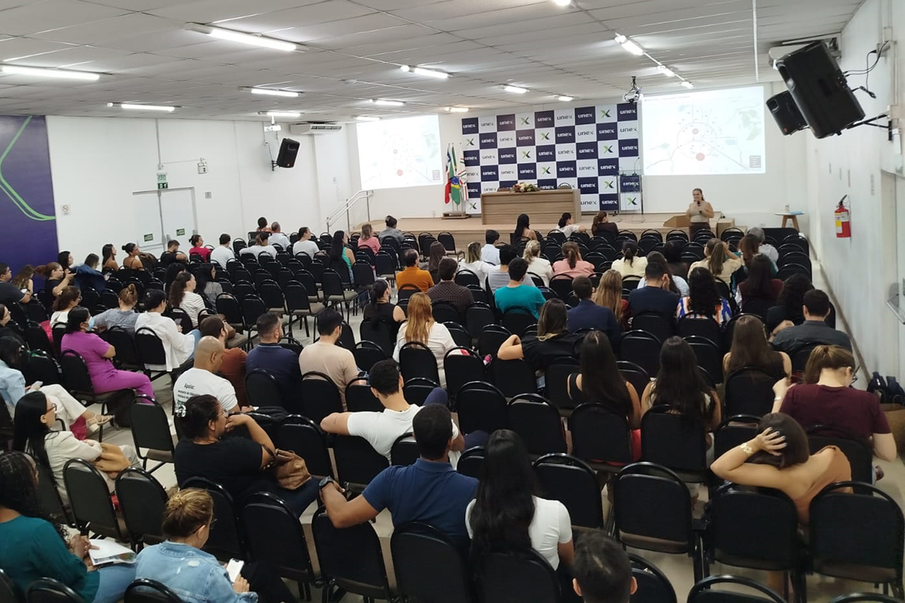 Secretaria de Saúde de FSA promove atualização sobre manejo clínico da chikungunya para profissionais da rede