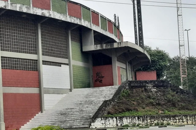 As fronteiras abandonadas da cidade