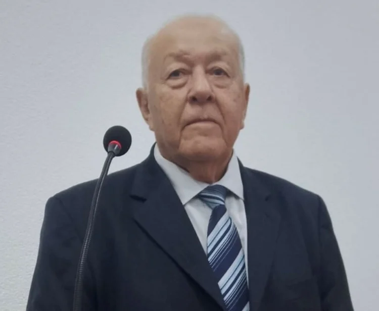 Carlito do Peixe, um dos melhores presidentes da história da Câmara, retorna para cumprir 8º mandato 
