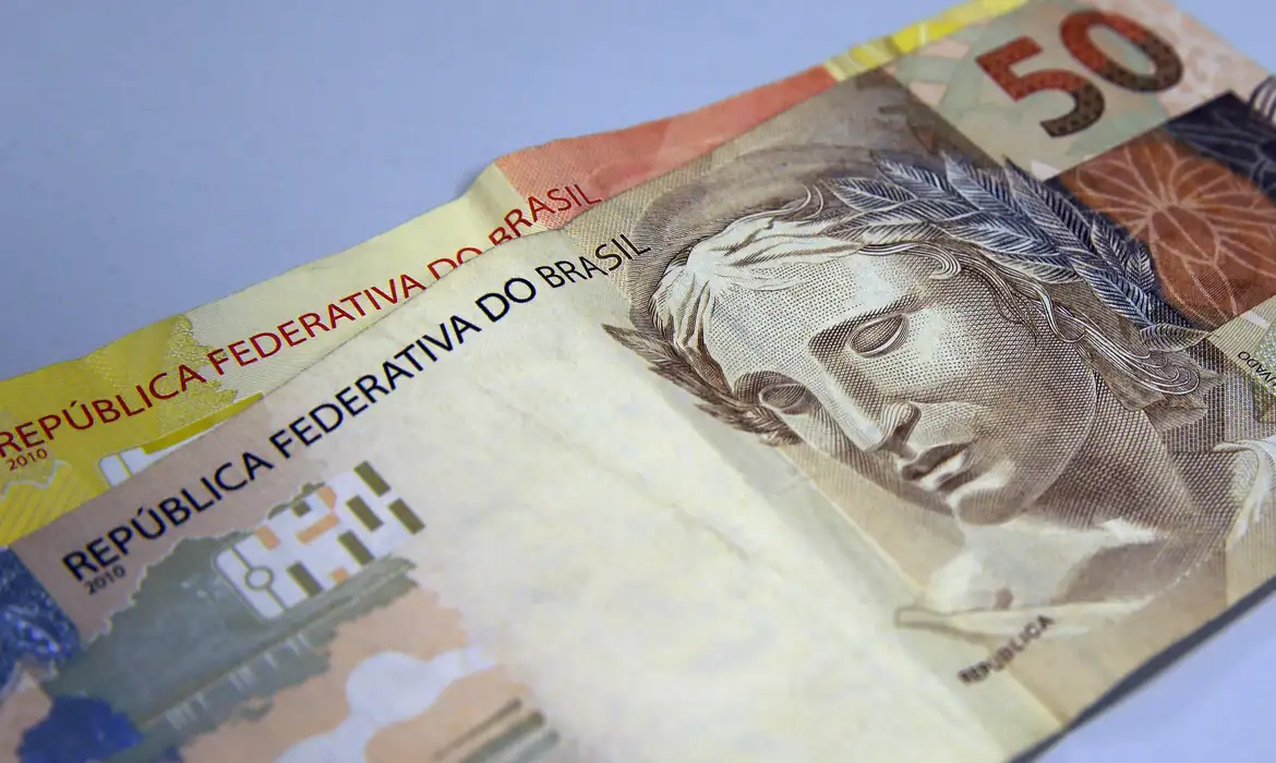 Saques na Poupança superam depósitos em R$ 39,3 bilhões, no semestre, diz Banco Central
