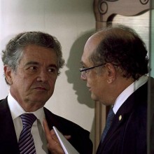 Marco Aurélio dá tapa de pelica em Gilmar Mendes