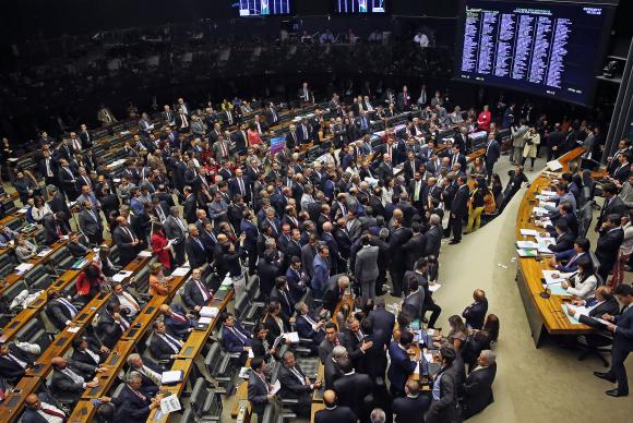 É a economia, estúpido!